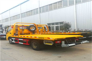 义乌附近拖车救援搭电